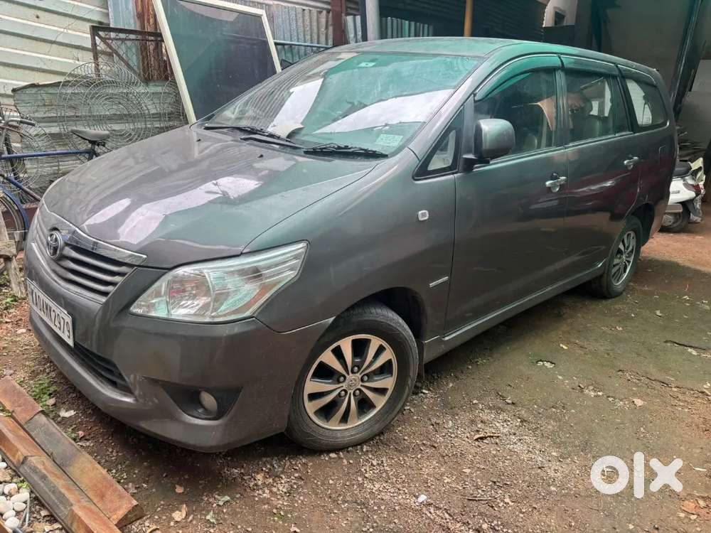 Toyota Innova 2012 Diesel Well Maintained Company Service Record