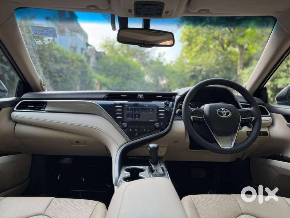 Toyota Camry Hybrid, 2019, Petrol