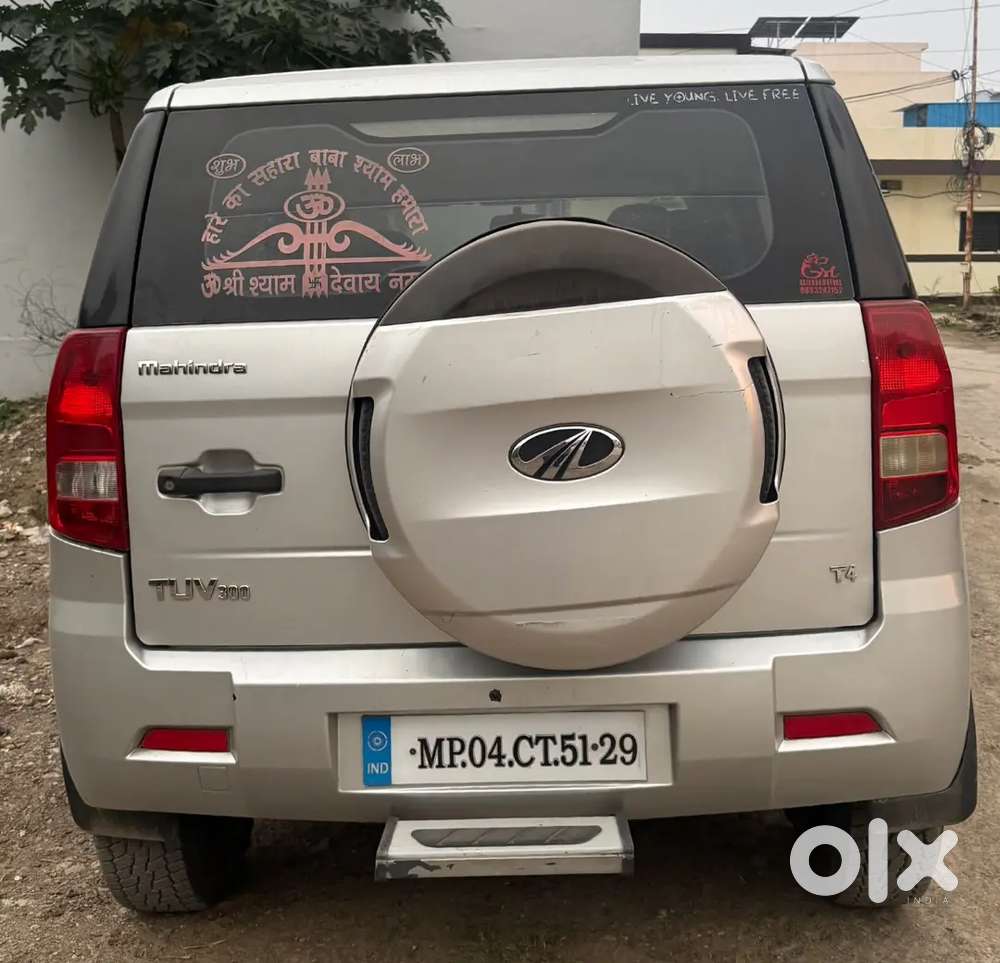 Mahindra Tuv 300 2017