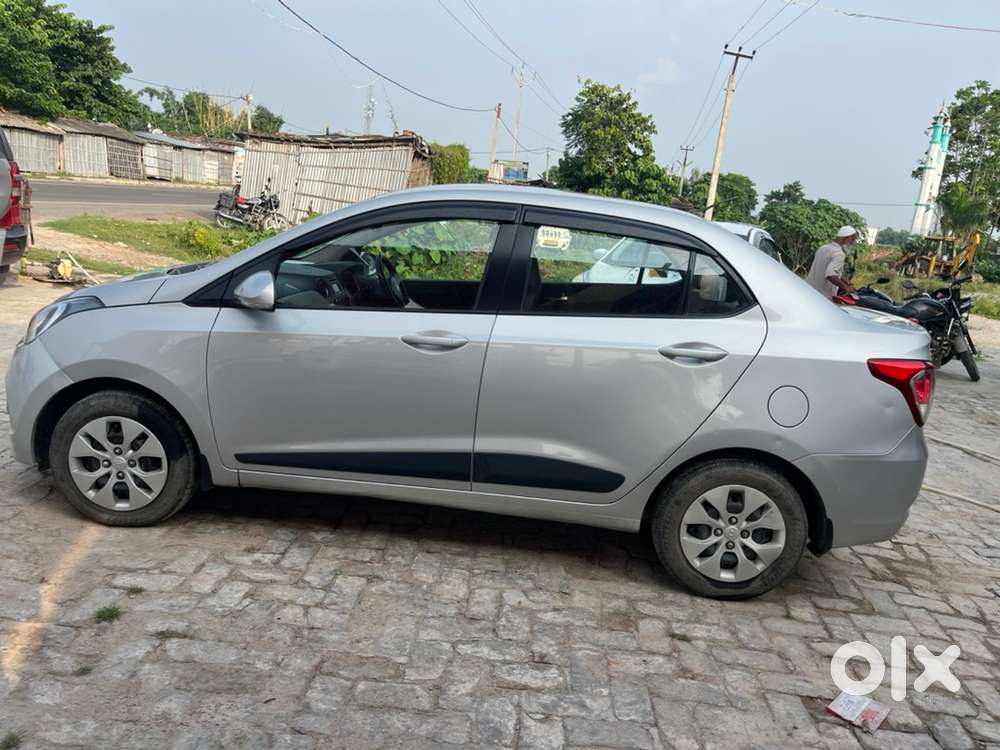 Hyundai Xcent Petrol 2015