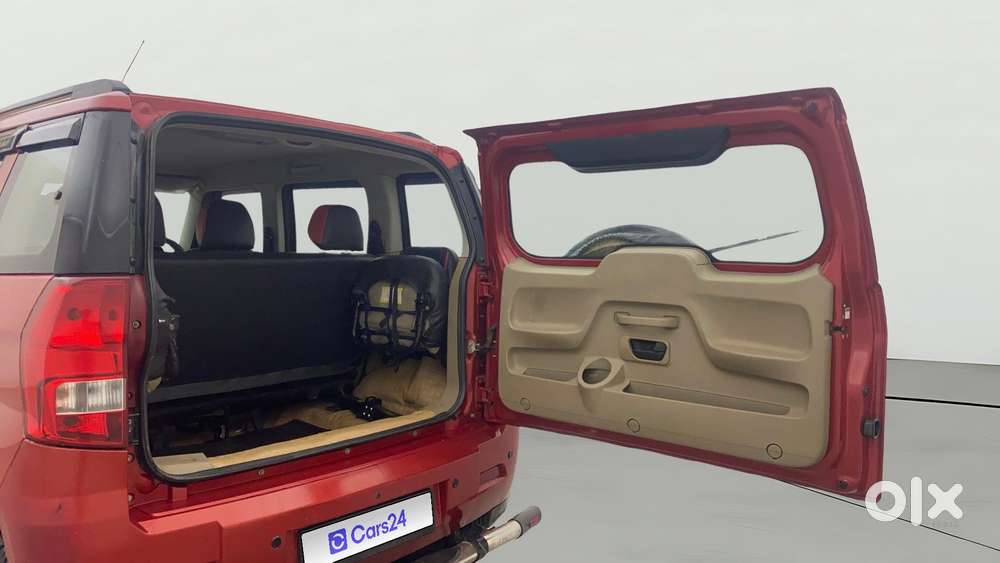 Mahindra Tuv 300 T8 Amt, 2017, Diesel