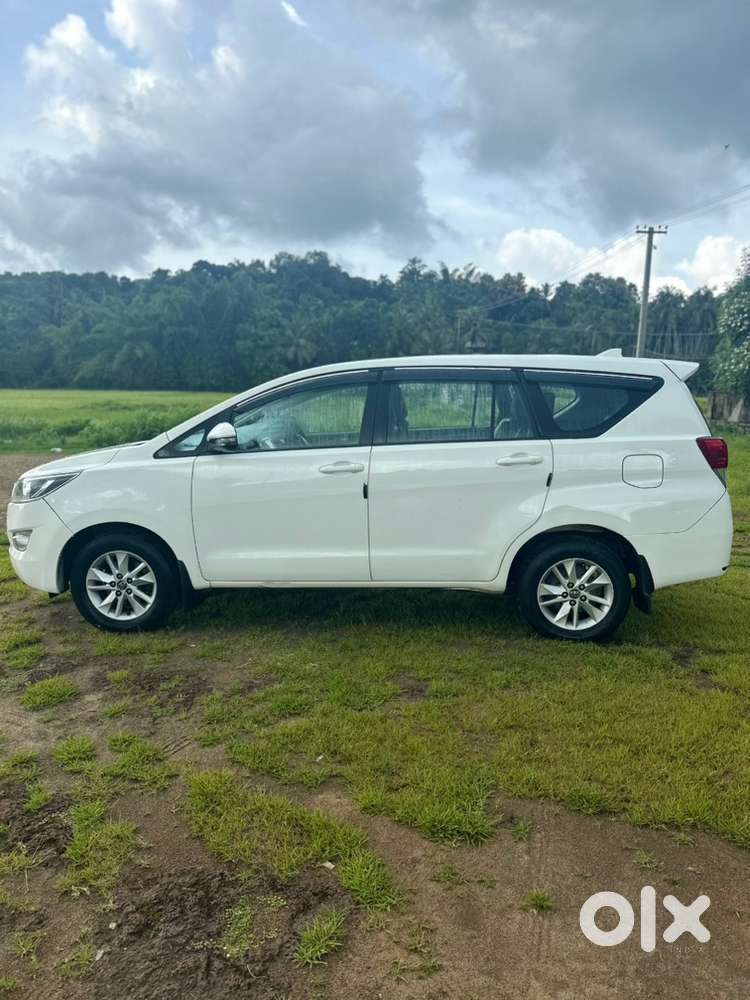 Toyota Innova Crysta 2019