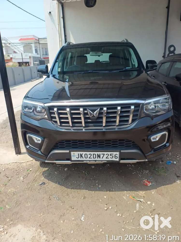 Mahindra Scorpio-n Petrol 2025