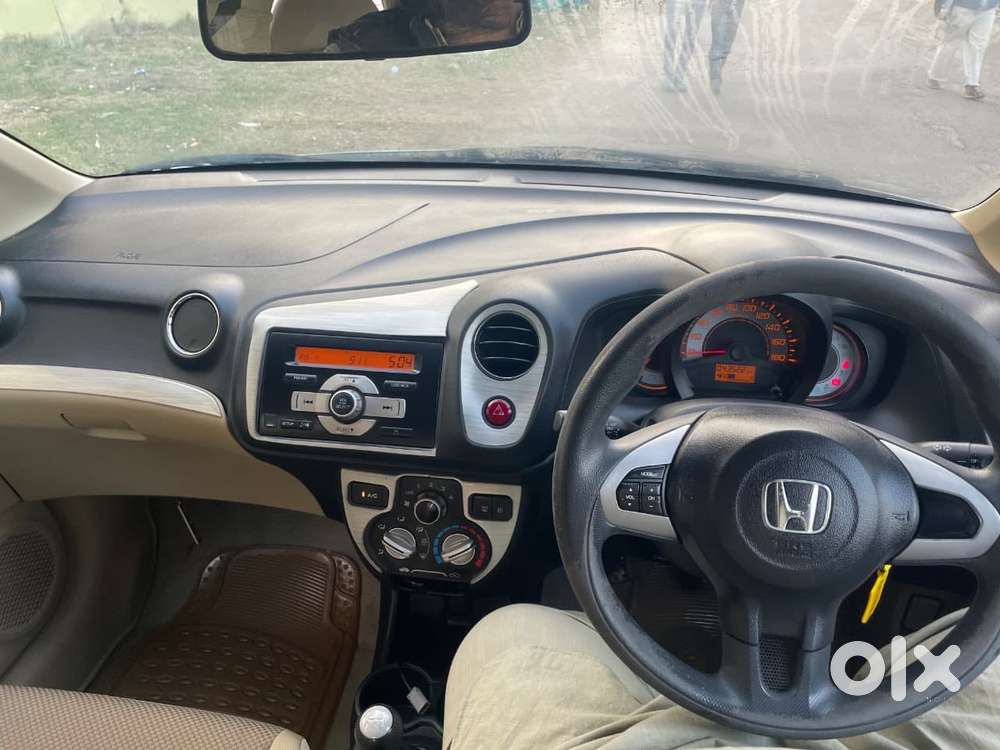 Honda Brio Vx Mt, 2014, Petrol