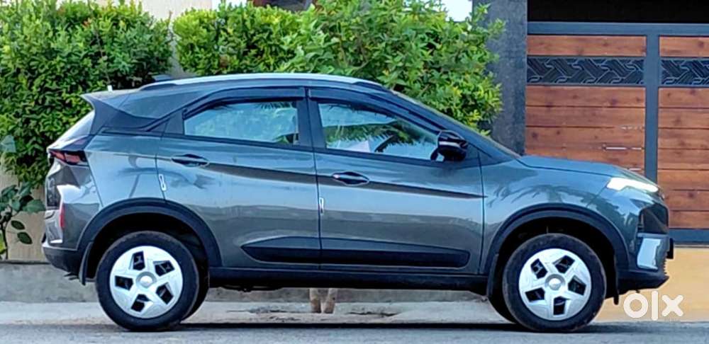 Tata Nexon Pure 1.2 S Revotron Petrol 6 Mt, 2026, Petrol