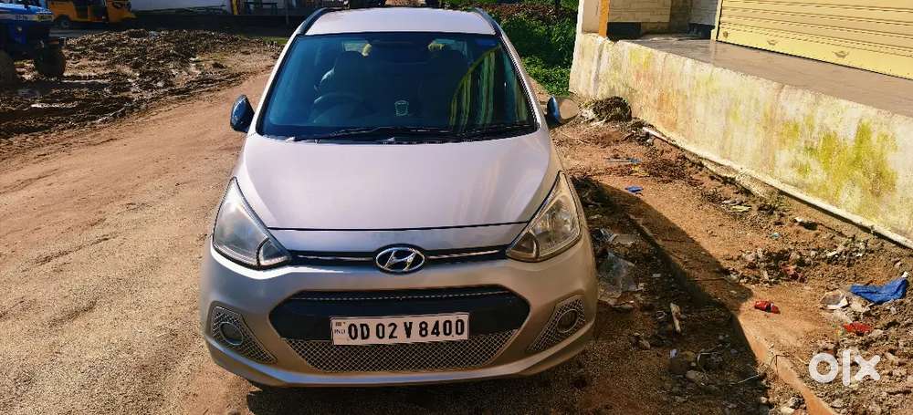 Hyundai Grand I10 Sportz 2015 Petrol Manual