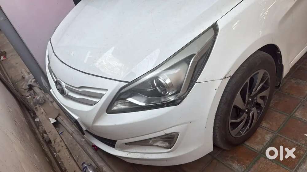 Hyundai Verna 2015
