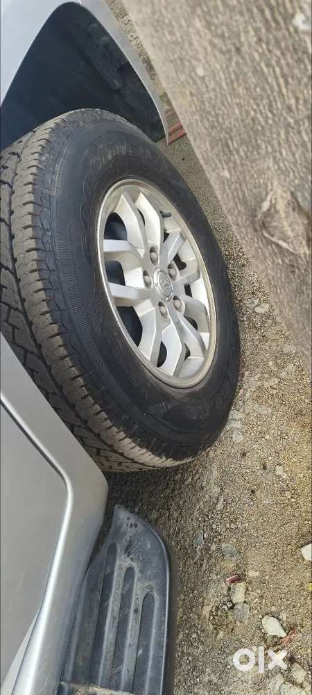 Mahindra Tuv 300 2018 Diesel 78000 Km Driven