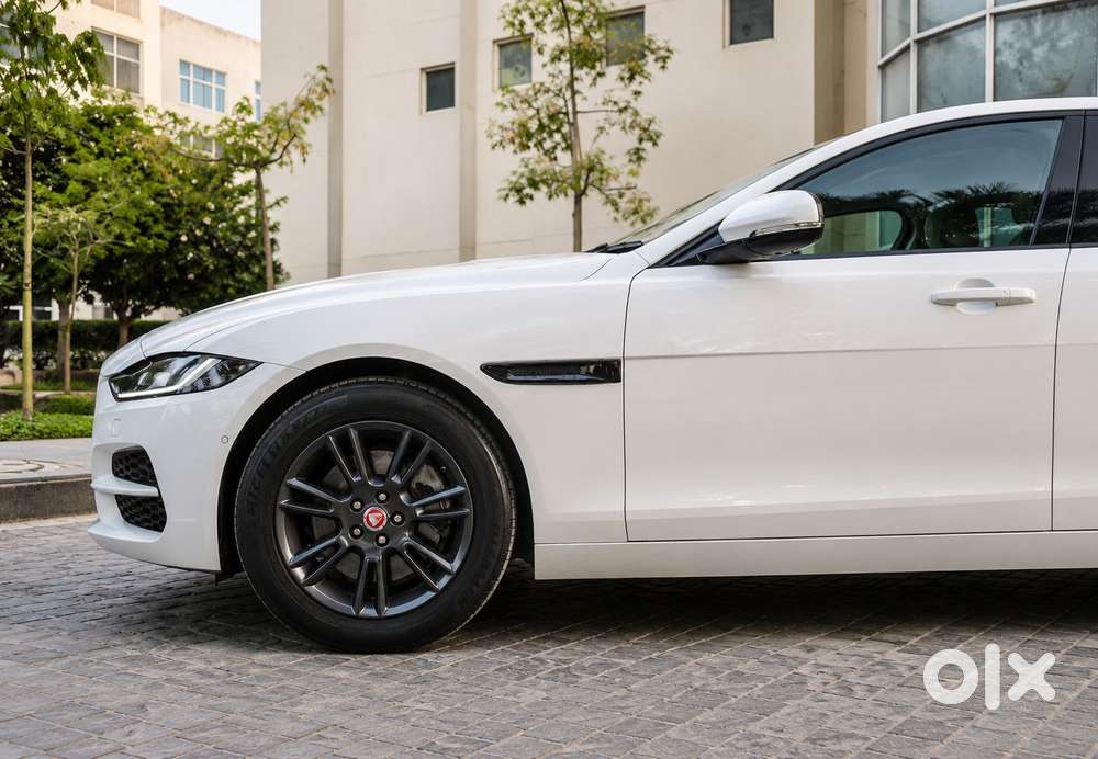 Jaguar Xe Pure, 2021, Petrol