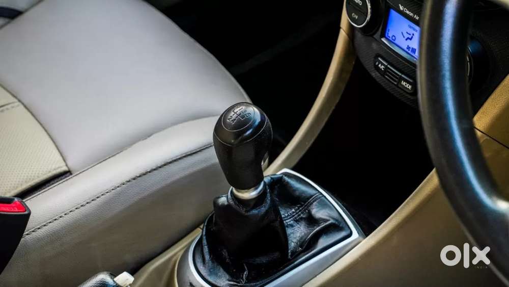 Hyundai Verna 1.6 Ex Vtvt, 2012, Petrol