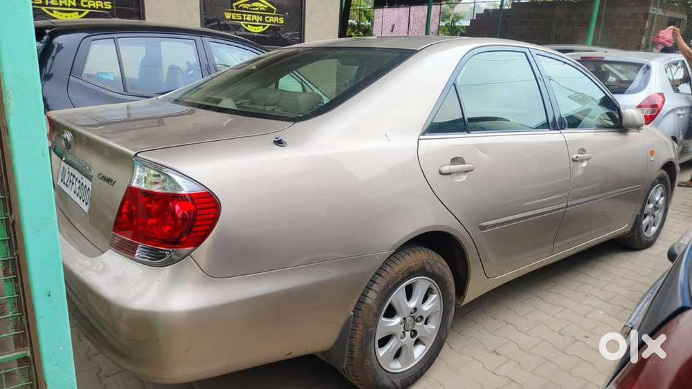 Toyota Camry Petrol Automatic