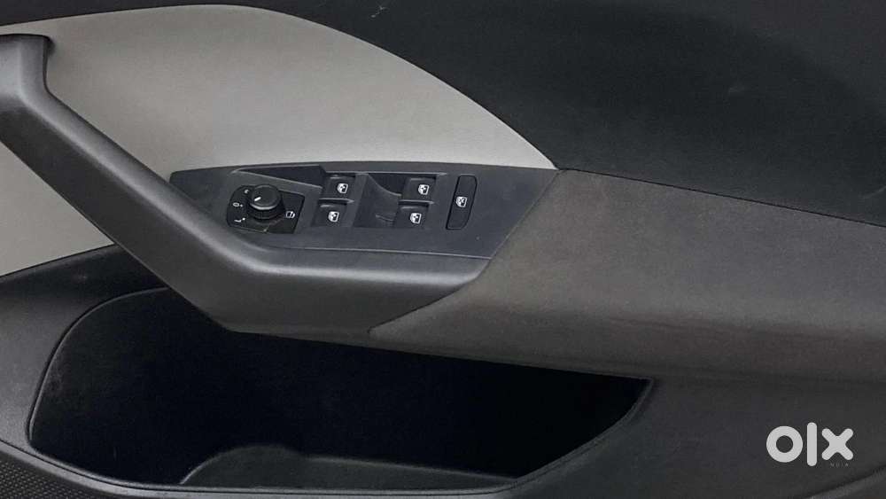 Skoda Kushaq 1.0 Tsi Ambition, 2022, Petrol