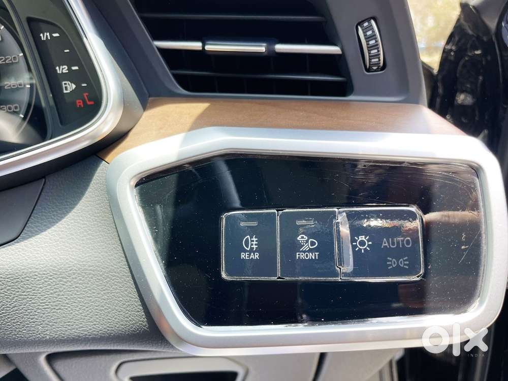 Audi A6 Technology 45 Tfsi W/o Matrix, 2024, Petrol