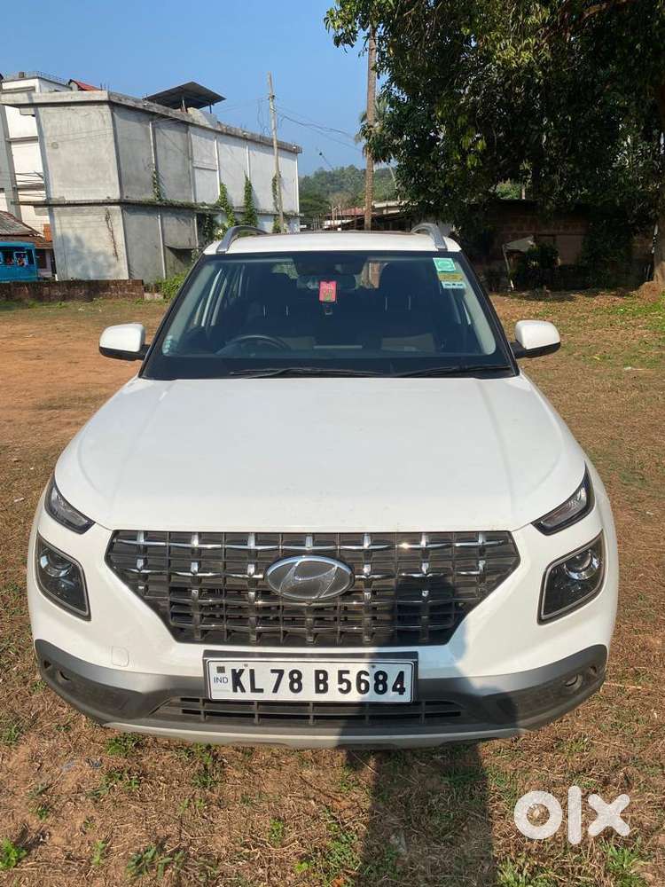 Hyundai Venue Diesel Well Maintained