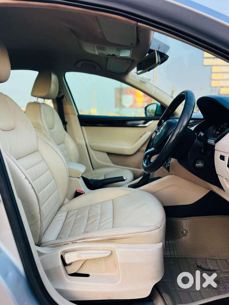 Skoda Octavia Ambition 2.0 Tdi At, 2013, Diesel