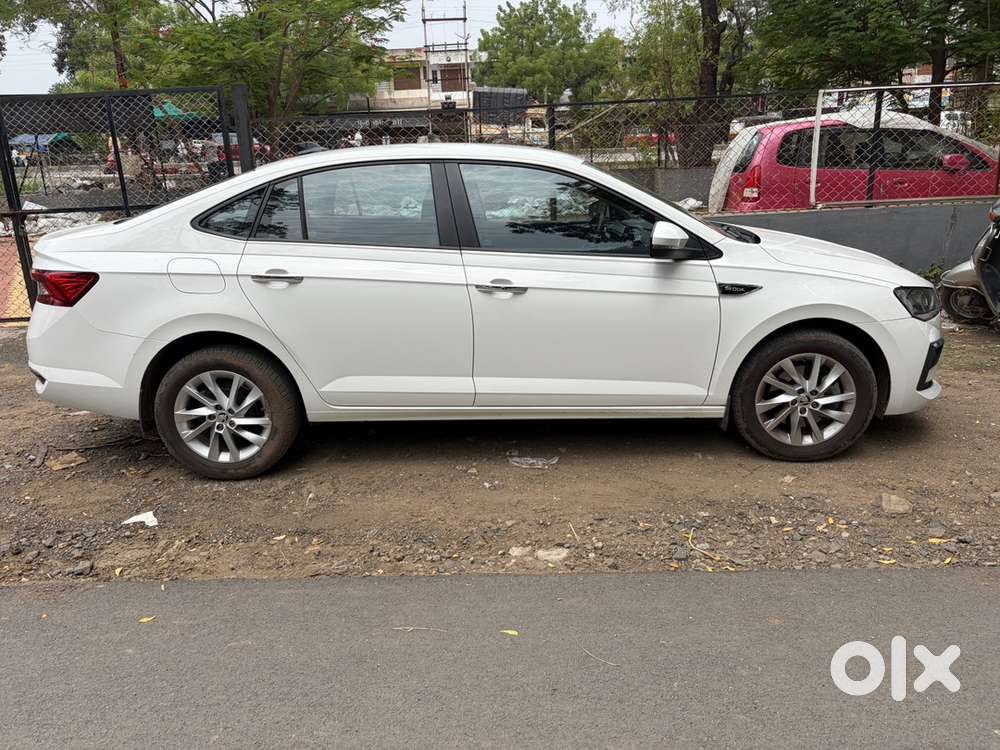 Skoda Slavia Ambition Petrol 2023