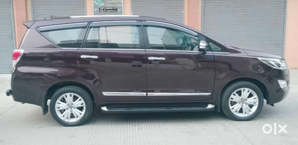 Toyota Innova Crysta 2.8z Automatic, 2016, Diesel