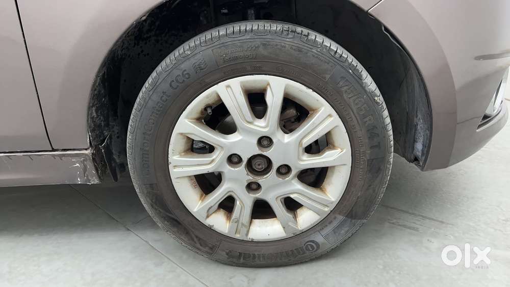 Tata Tiago Xz, 2016, Petrol