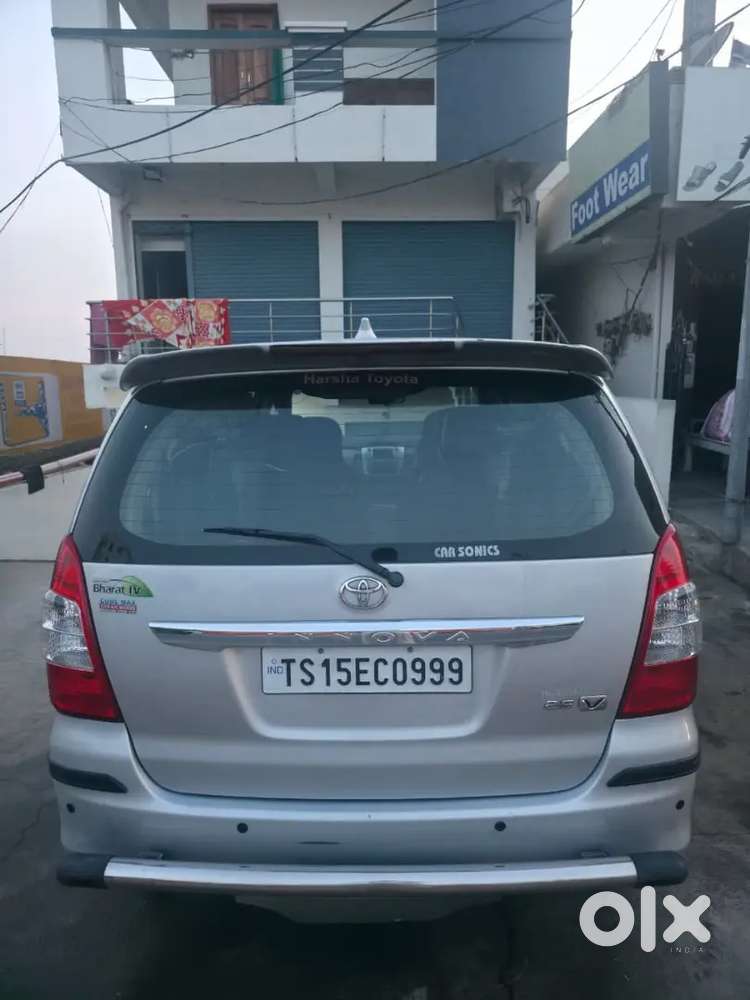 Toyota Innova 2013 Diesel 160000 Km Driven