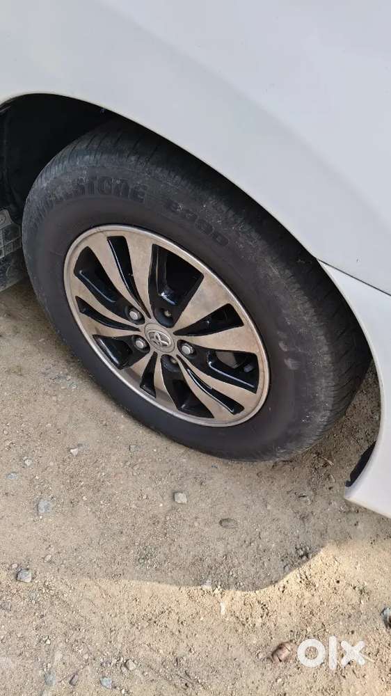 Toyota Innova 2015