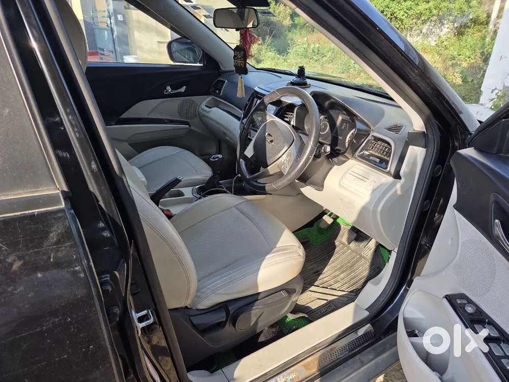 Urgent Sell Xuv 300 W8 Diesel April 2022 Registration