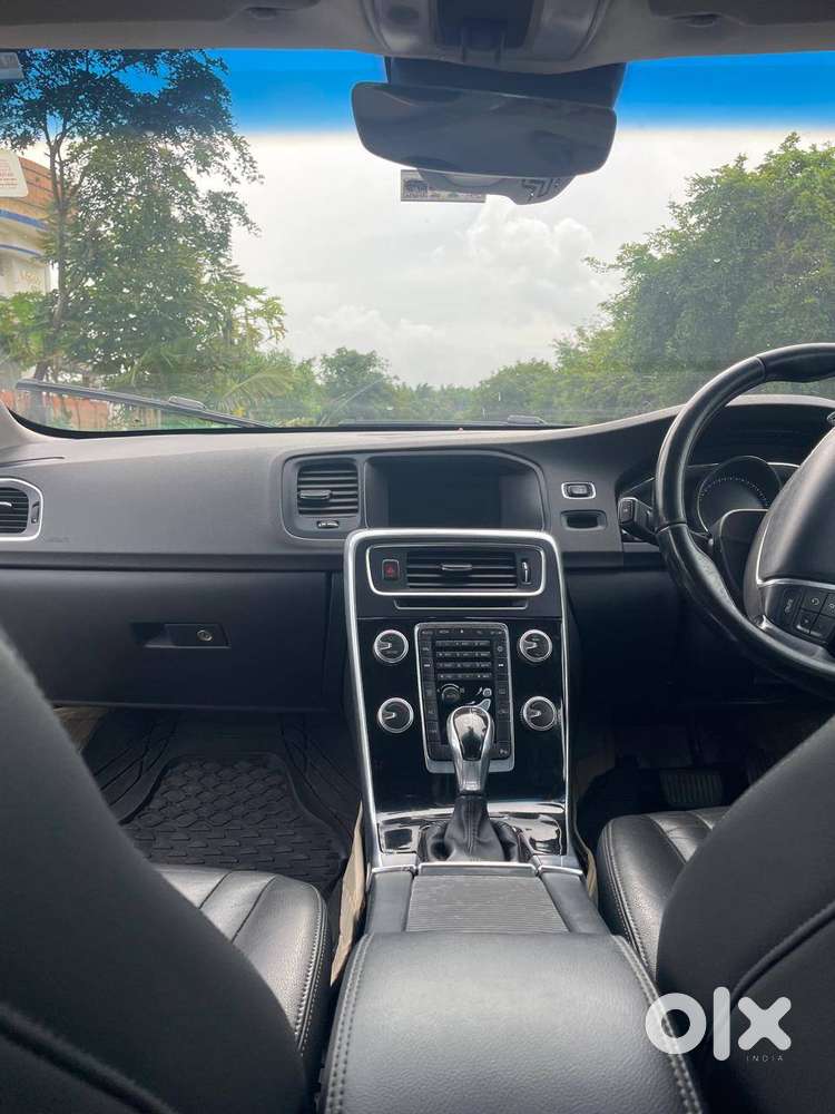 Volvo S60 Momentum 2016 Diesel Car