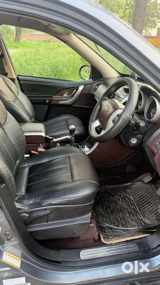 Mahindra Xuv500 2014 Diesel 80000 Km Driven