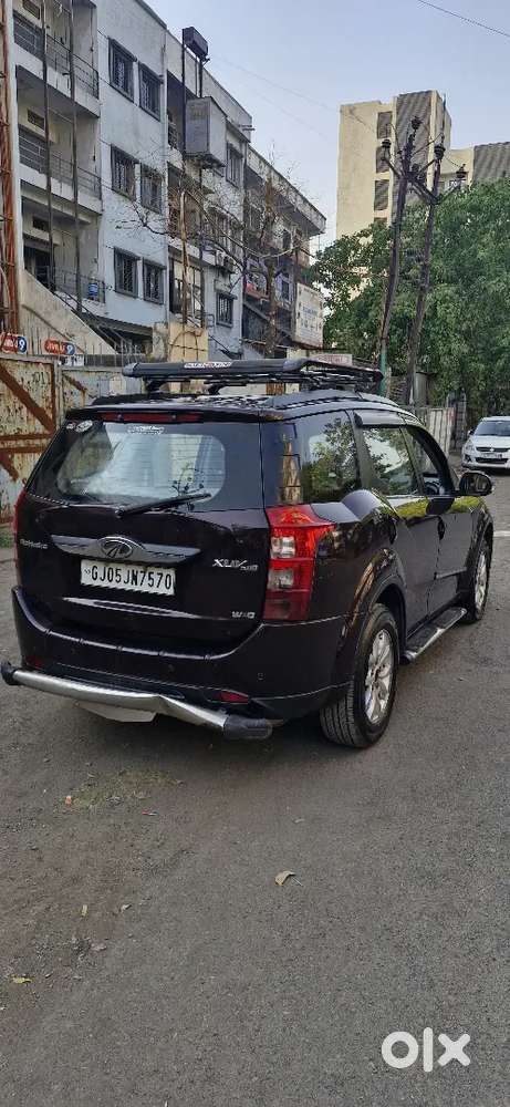 Mahindra Xuv500 W10 2015
