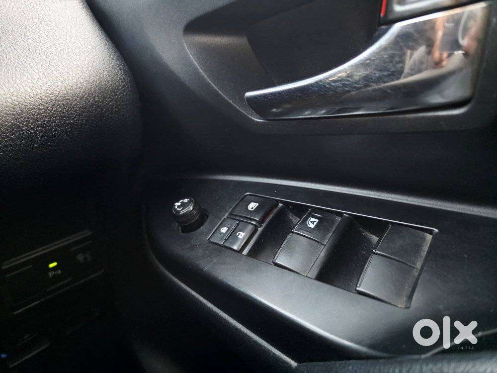 Toyota Innova Crysta 2.4 G Mt 7 Str, 2017, Diesel
