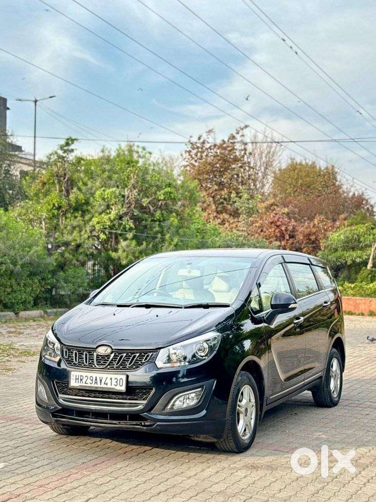 Mahindra Marazzo M6, 2020, Diesel