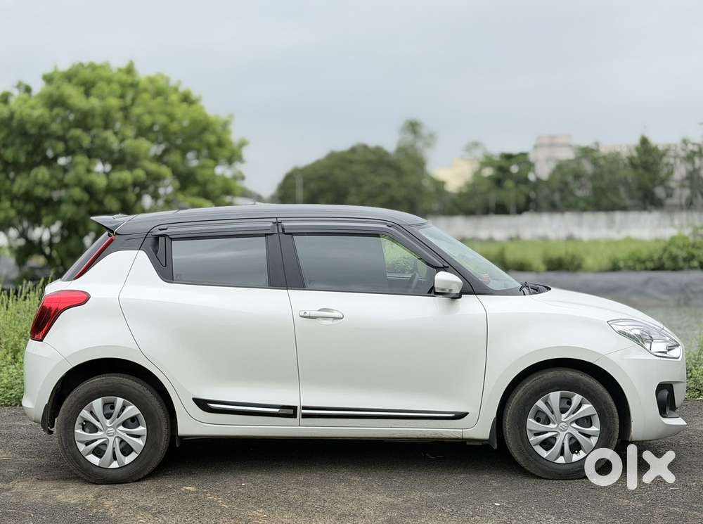 Maruti Suzuki Swift Vvt Vxi, 2022, Petrol