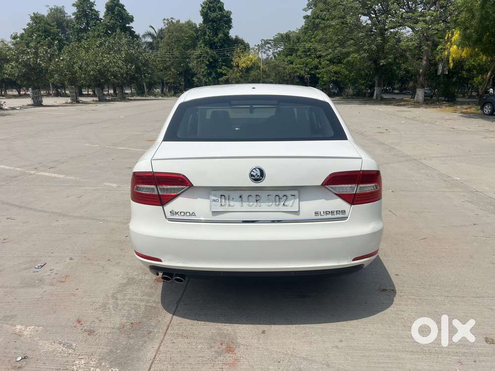 Skoda Superb 1.8 Elegance Tsi At, 2016, Petrol