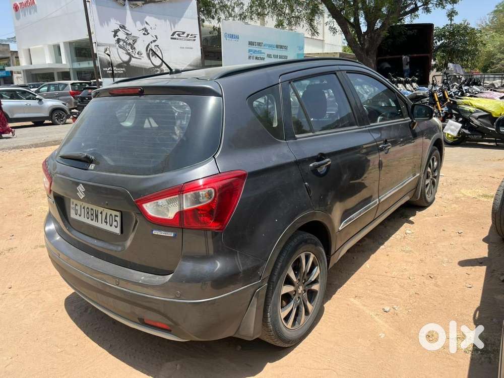 Maruti Suzuki S-cross 2020 Petrol Well Maintained