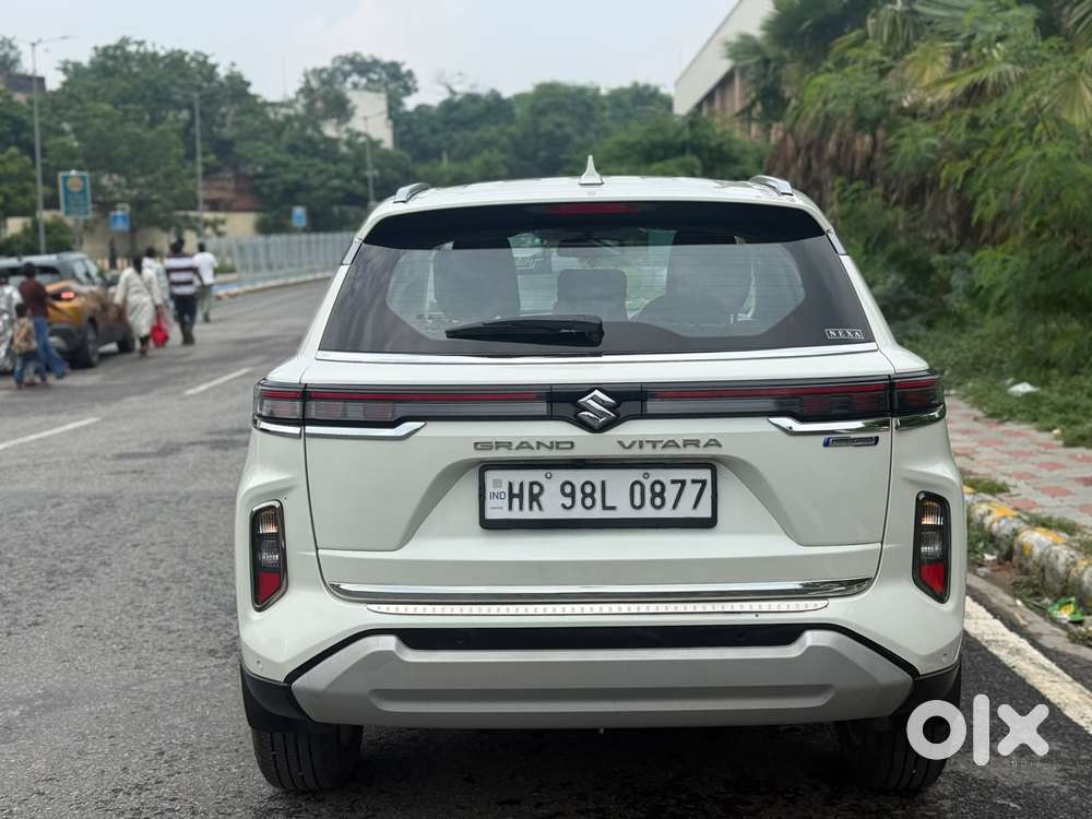Maruti Suzuki Grand Vitara 1.5 Zeta Smart Hybrid At, 2023, Petrol