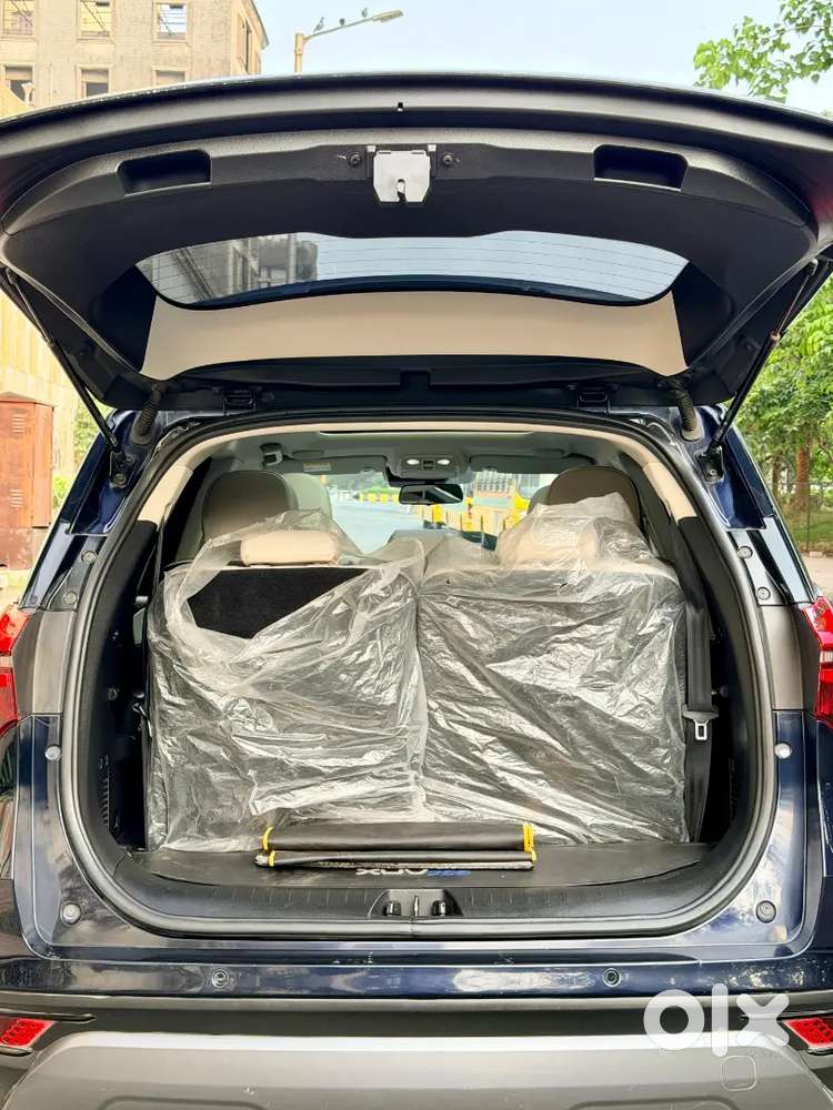 Mahindra Xuv700 2022 Diesel Well Maintained