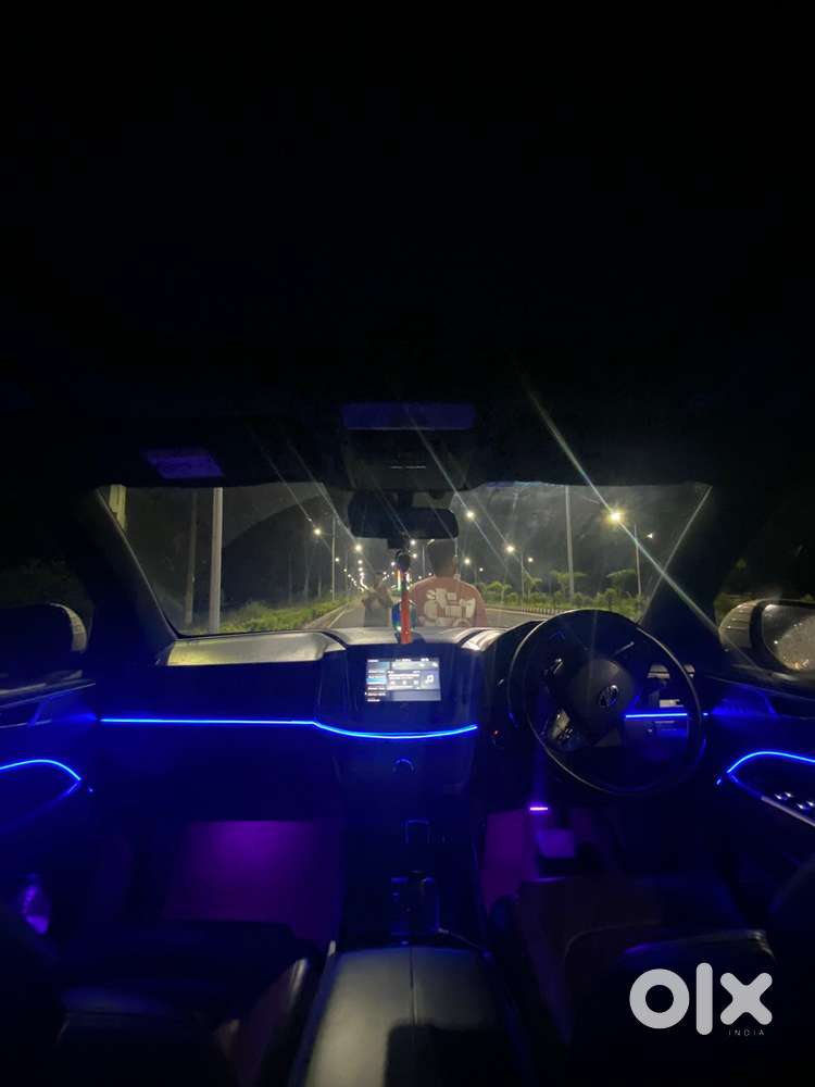 Mahindra Alturas G4 2019