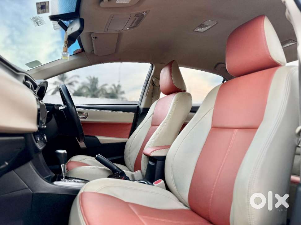 Toyota Corolla Altis 2013-2017 G At, 2015, Petrol