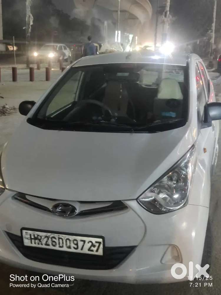 Hyundai Eon 2018 Company Fitted Cng Spinny Wale Phone Nahi Kare
