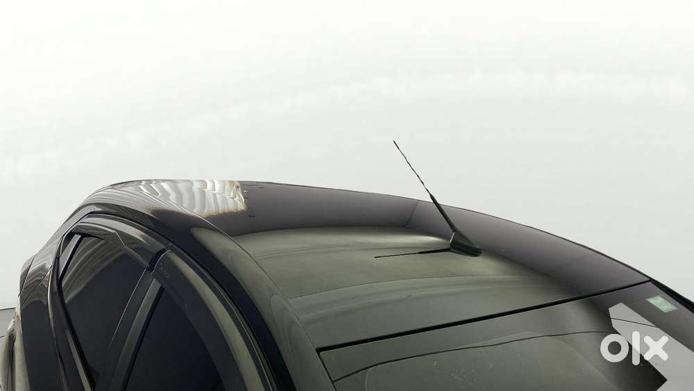 Tata Altroz 1.2 Xza Plus Dark Edition Dct, 2023, Petrol