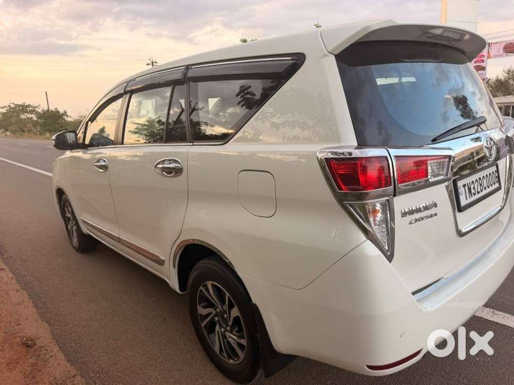 Toyota Innova Crysta 2.4 V 8 Str, 2022, Diesel