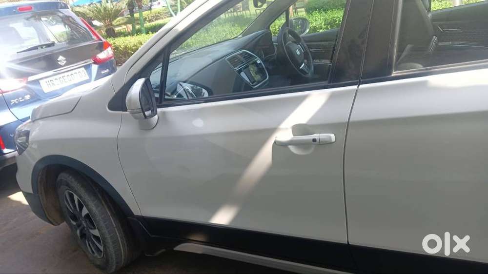 Maruti S-cross White Color In Perfect Condition 1st Owner