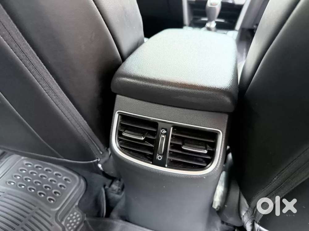 Hyundai Elantra 2.0 S, 2017, Petrol
