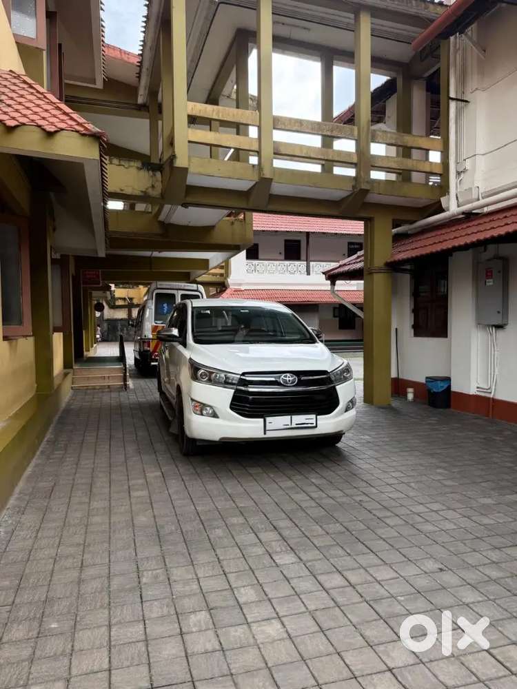 Original Kerala  Innova Crysta,well Maintained