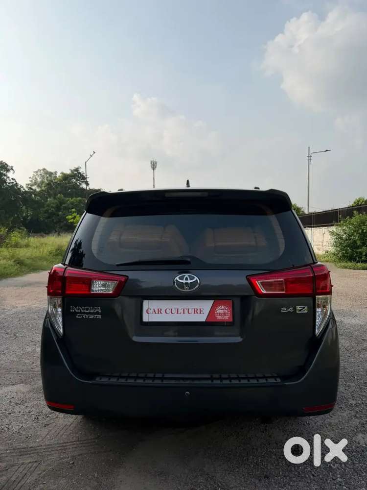 Toyota Innova Crysta 2022 2.4z Automatic