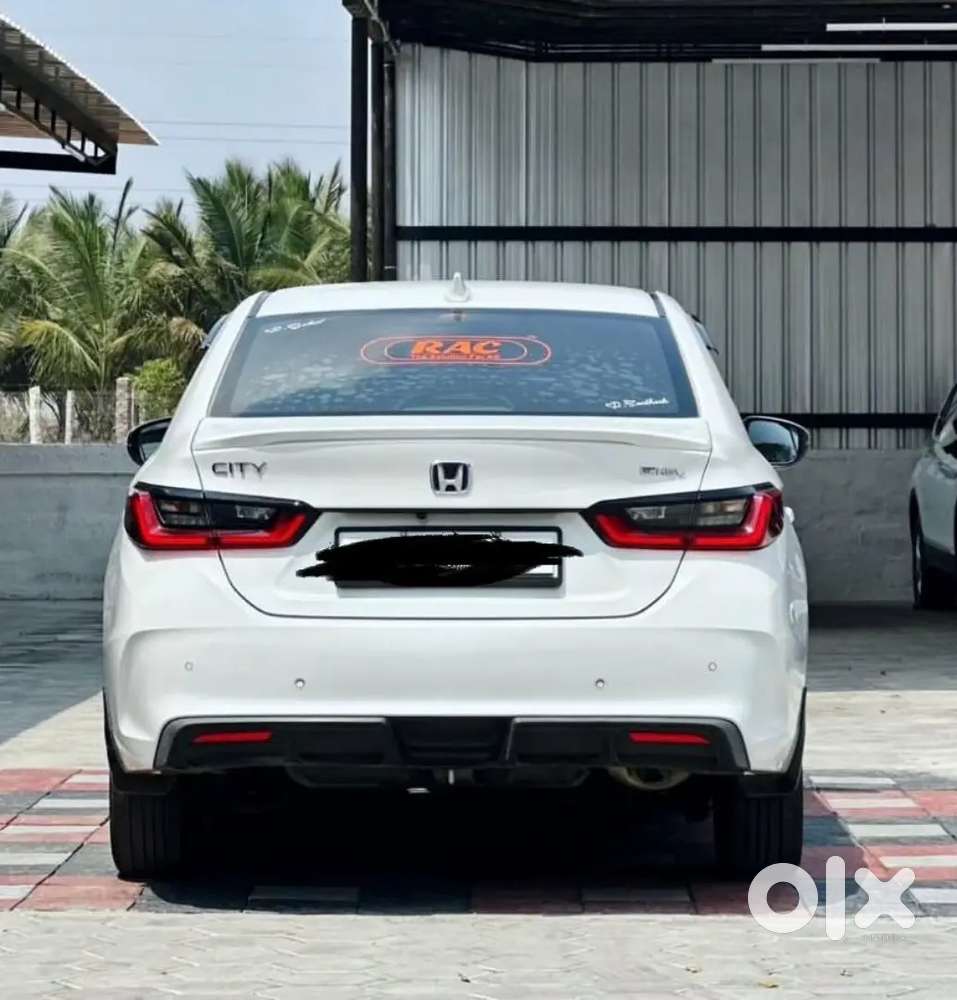 Honda City E:hev V Variant  2023  Single Owner  Premium Sedan