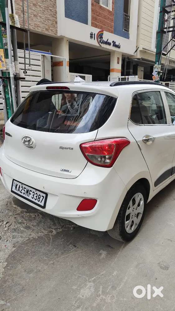 Hyundai Grand I10 Sportz 2016 Diesel