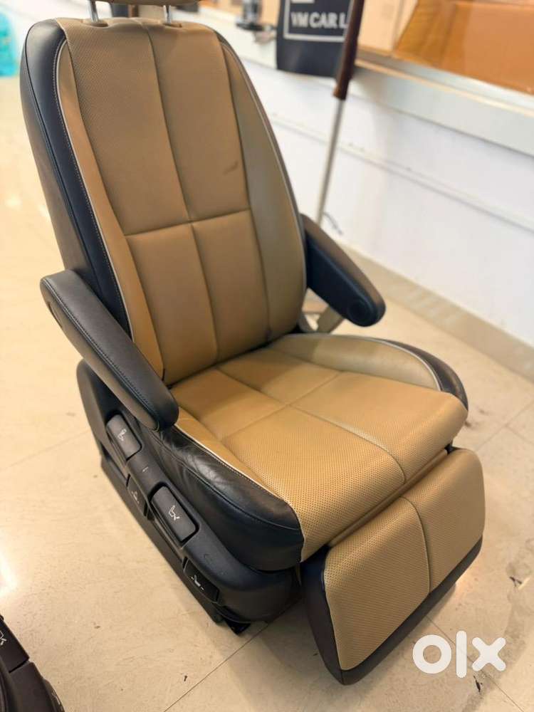 Kia Carnival Limousine With Vip Captain Lounge Seats