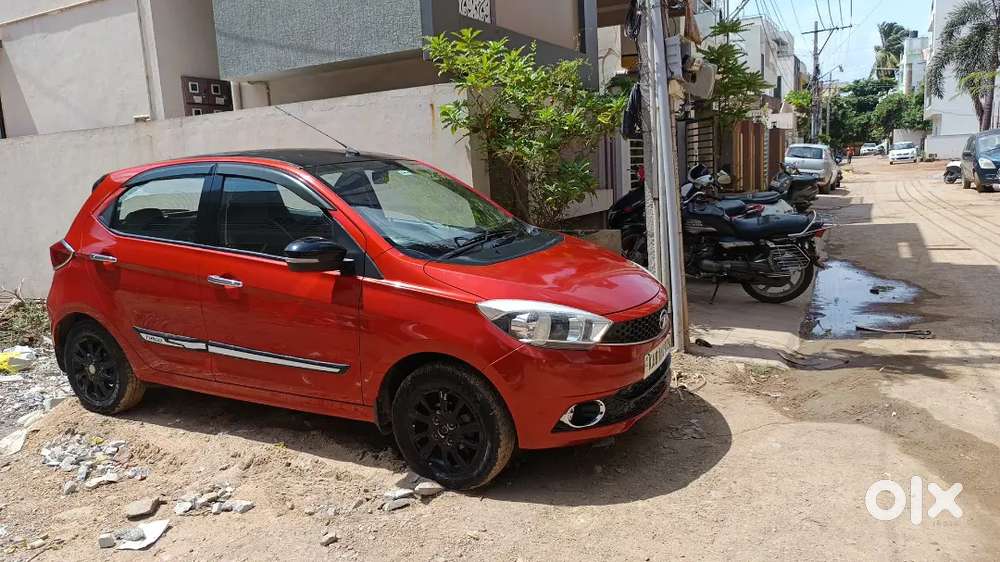 Tata Tiago 1.2 Soccer 2018 Edition