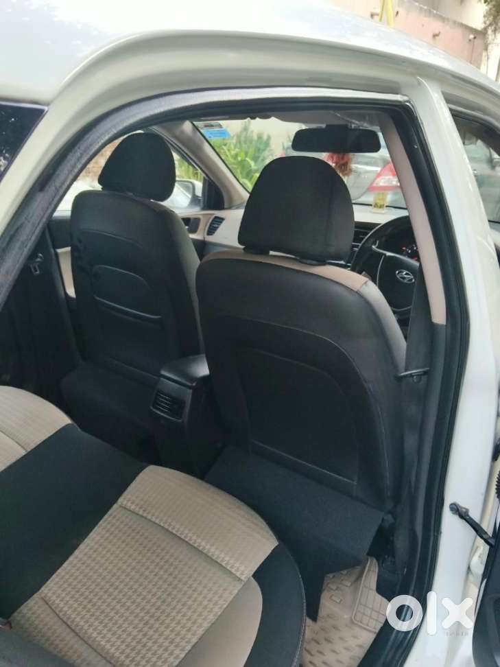 Hyundai I20 Petrol Cvt Magna Executive, 2018, Petrol