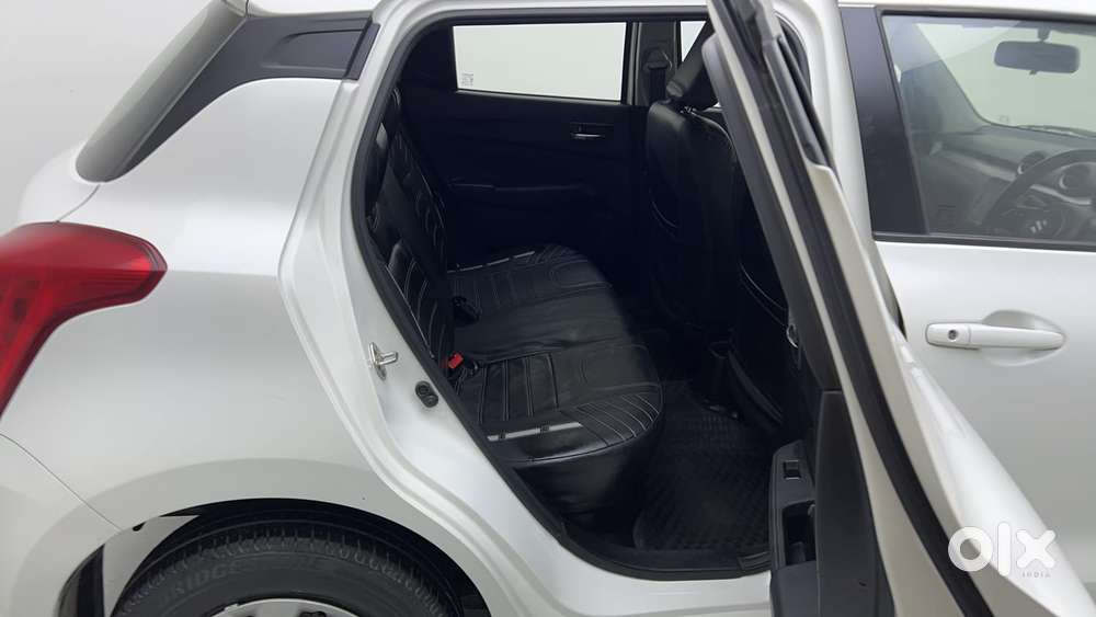 Maruti Suzuki Swift 2018 Vxi, 2022, Petrol